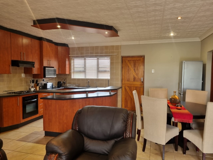 3 Bedroom Property for Sale in Strelitzia Park Eastern Cape
